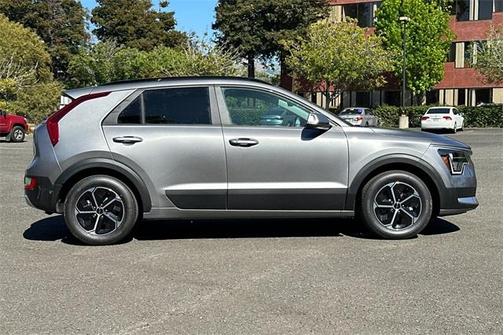 2025 Kia Niro Plug-In Hybrid EX