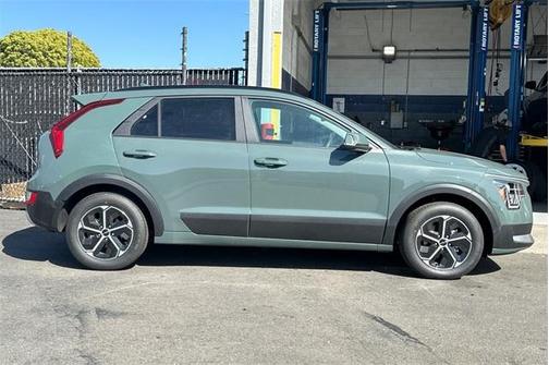 2025 Kia Niro Plug-In Hybrid EX