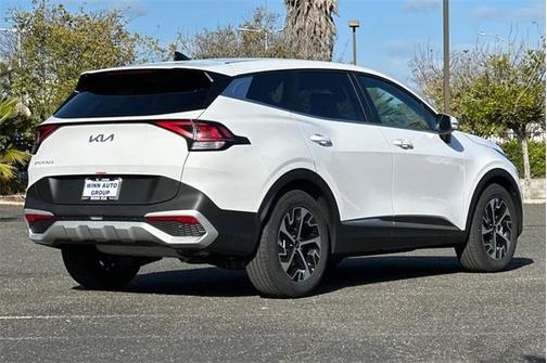 2025 Kia Sportage EX