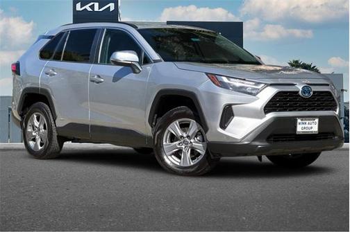 2022 Toyota RAV4 Hybrid XLE