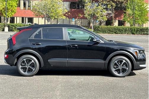 2025 Kia Niro EX
