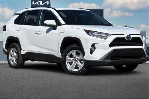 2021 Toyota RAV4 Hybrid XLE
