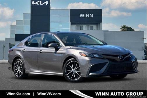 2024 Toyota Camry SE