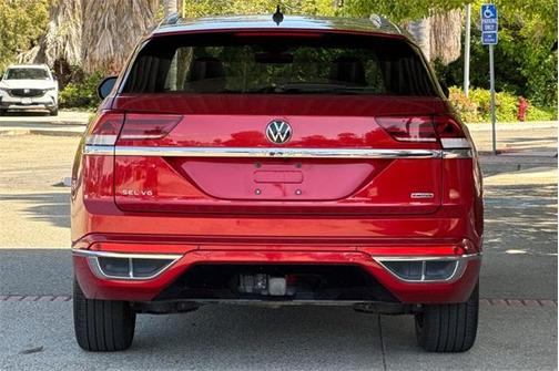 2022 Volkswagen Atlas Cross Sport 3.6L V6 SEL Premium R-Line