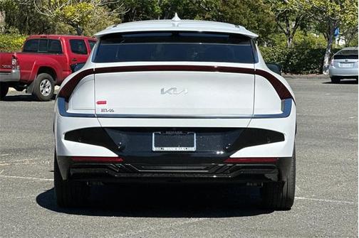 2025 Kia EV6 Wind