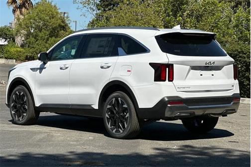 2025 Kia Sorento EX
