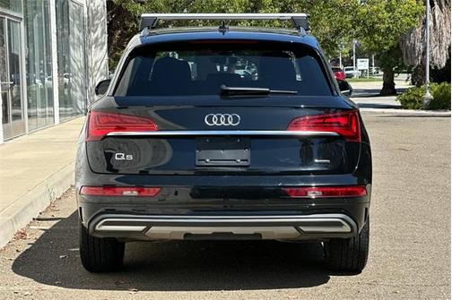 2023 Audi Q5 40 Premium Plus