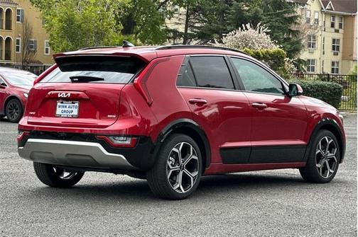 2025 Kia Niro Plug-In Hybrid SX Touring