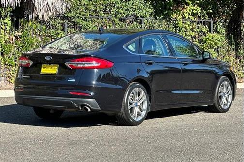 2020 Ford Fusion SEL