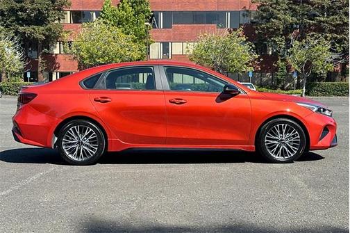 2022 Kia Forte GT-Line