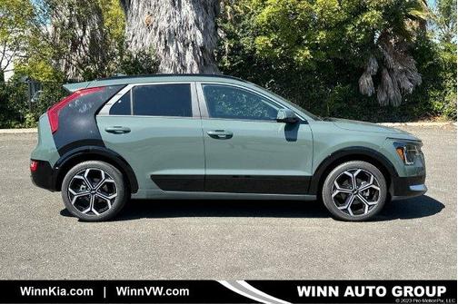 Green 2026 Kia Niro SX Touring
