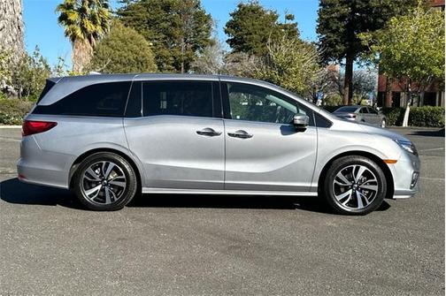 2020 Honda Odyssey Elite