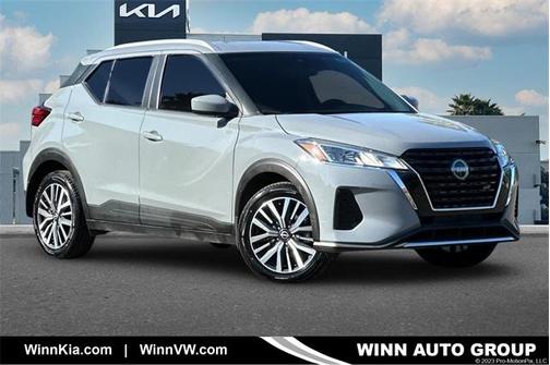 2022 Nissan Kicks SV
