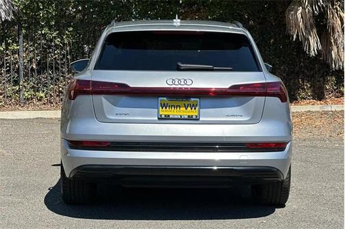 2022 Audi e-tron Premium