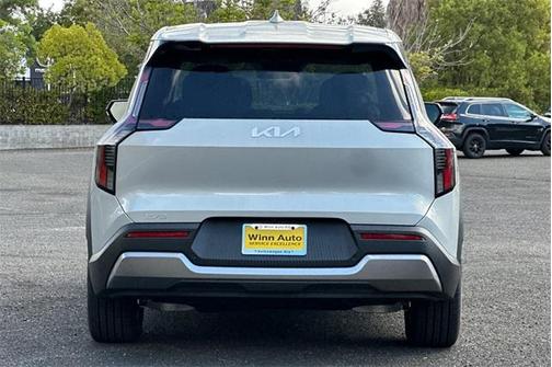 2026 Kia EV9 Light Long Range
