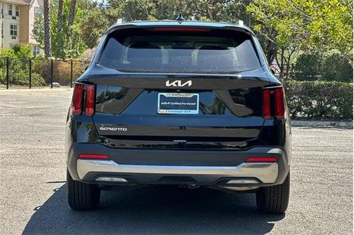 2024 Kia Sorento S