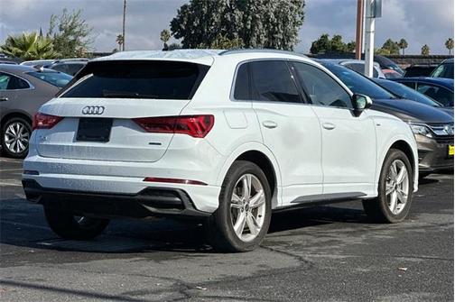 2023 Audi Q3 45 S line Premium
