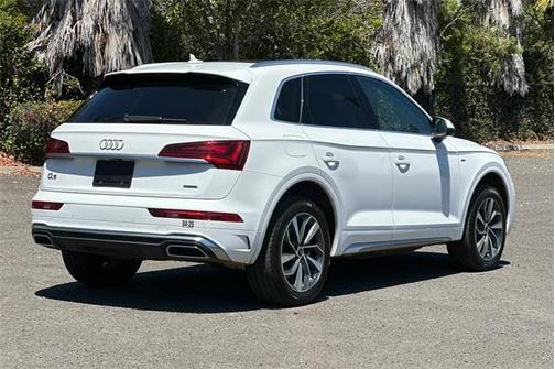 2023 Audi Q5 45 S line Premium Plus