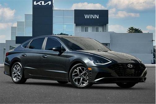 2022 Hyundai SONATA SEL