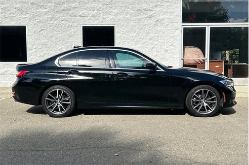 2021 BMW 330 i