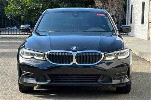 2021 BMW 330 i