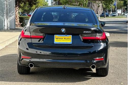 2021 BMW 330 i