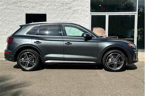 2022 Audi Q5 e 55 S line quattro Premium