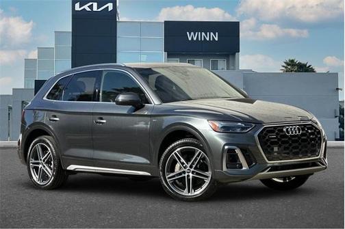 2022 Audi Q5 e 55 S line quattro Premium