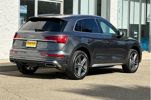 2022 Audi Q5 e 55 S line quattro Premium