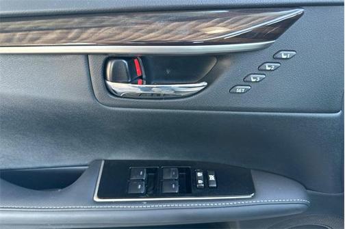 2018 Lexus ES 350 Base