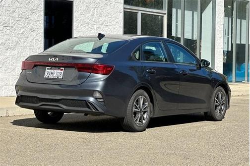 2022 Kia Forte LXS