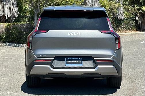 2024 Kia EV9 Light Long Range