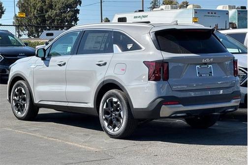 2025 Kia Sorento S