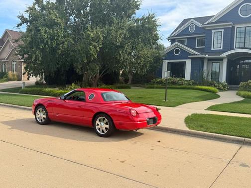 2002 Ford Thunderbird Premium