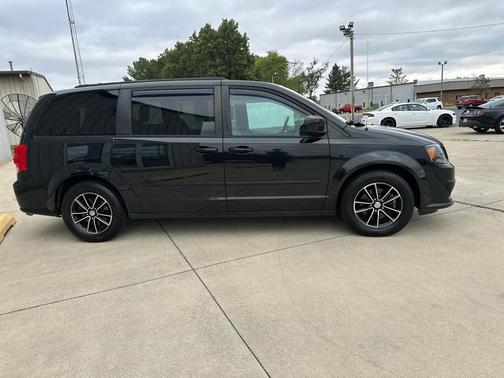 2015 Dodge Grand Caravan R/T