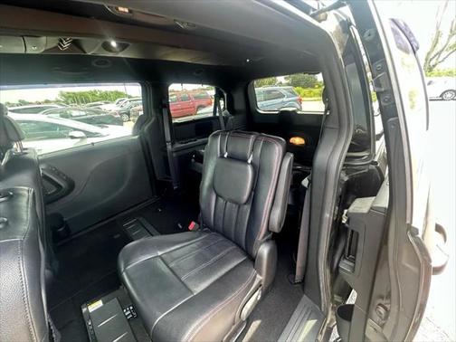 2015 Dodge Grand Caravan R/T