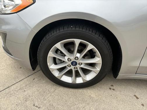 2020 Ford Fusion Hybrid SE