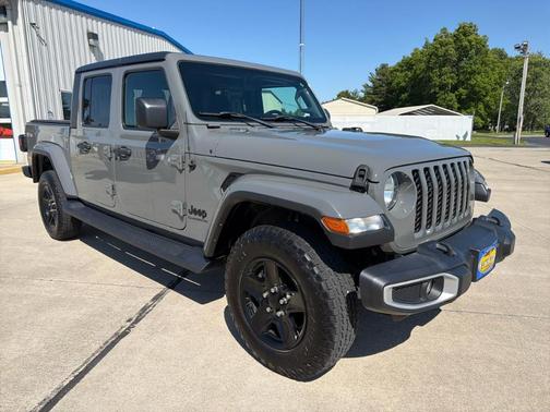 Gray 2021 Jeep Gladiator Sport