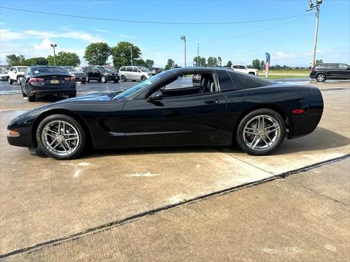 2003 Chevrolet Corvette Base