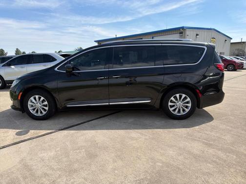 Black 2019 Chrysler Pacifica Touring-L