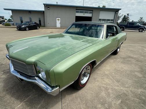 1970 Chevrolet Monte Carlo Vinyl