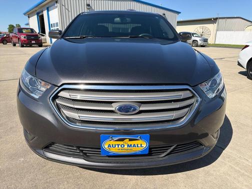 Gray 2018 Ford Taurus SEL