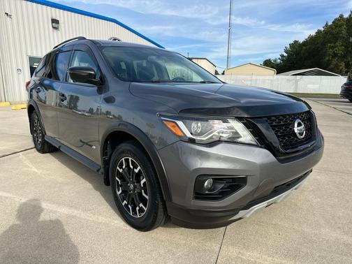 2020 Nissan Pathfinder SL 4WD