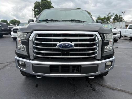 Black 2015 Ford F-150 Lariat
