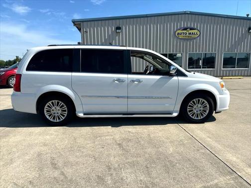 2015 Chrysler Town & Country Limited Platinum