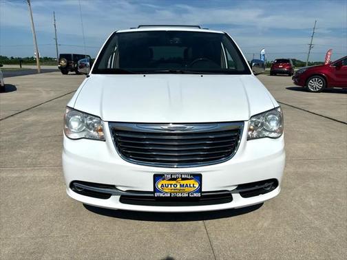 2015 Chrysler Town & Country Limited Platinum