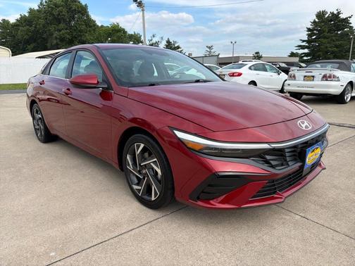 Maroon 2025 Hyundai ELANTRA SEL Convenience