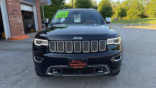 Diamond Black Crystal Pearlcoat 2020 Jeep Grand Cherokee Overland
