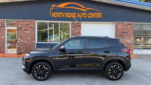 Mosaic Black Metallic 2021 Chevrolet Trailblazer LT