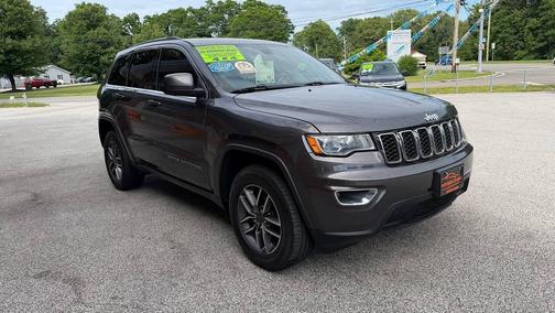 Granite Crystal Metallic Clearcoat 2019 Jeep Grand Cherokee Laredo